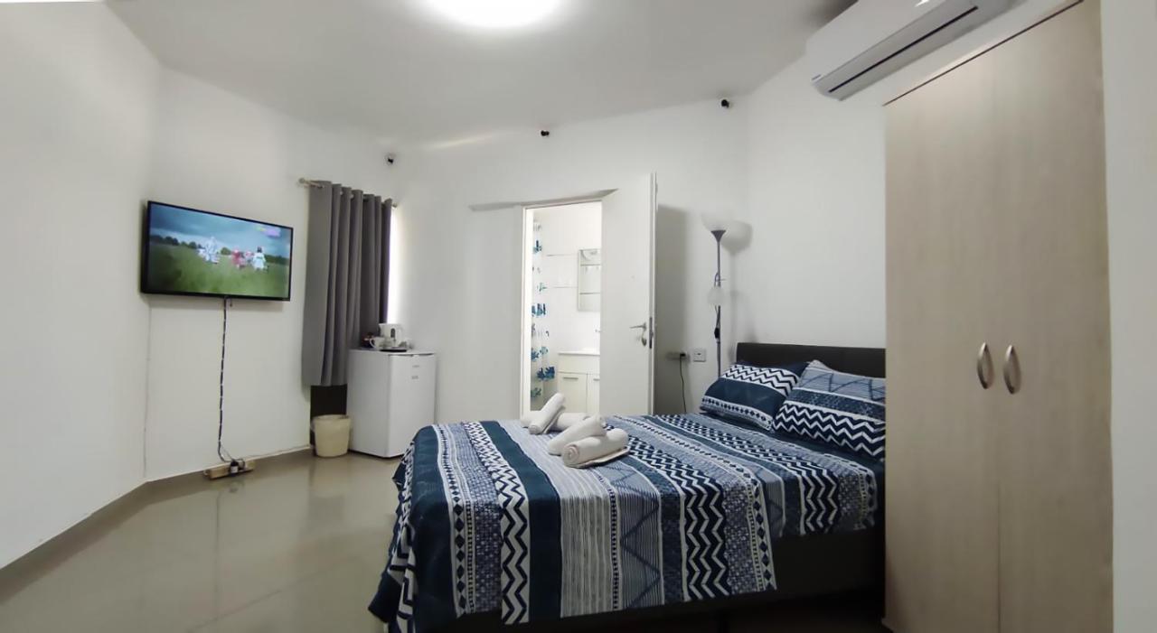 Guest House "Villa Klara Eilat" Heated Pool And Sauna All Year Round 외부 사진