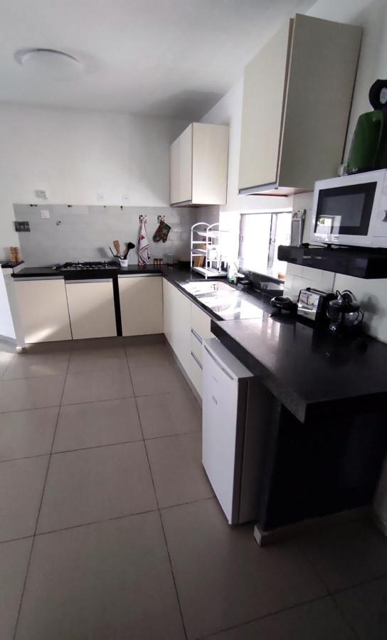 Guest House "Villa Klara Eilat" Heated Pool And Sauna All Year Round 외부 사진