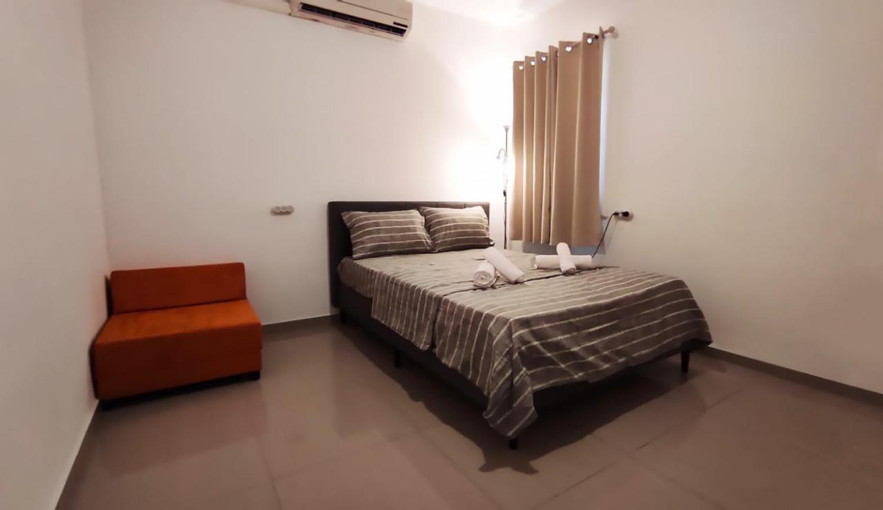 Guest House "Villa Klara Eilat" Heated Pool And Sauna All Year Round 외부 사진