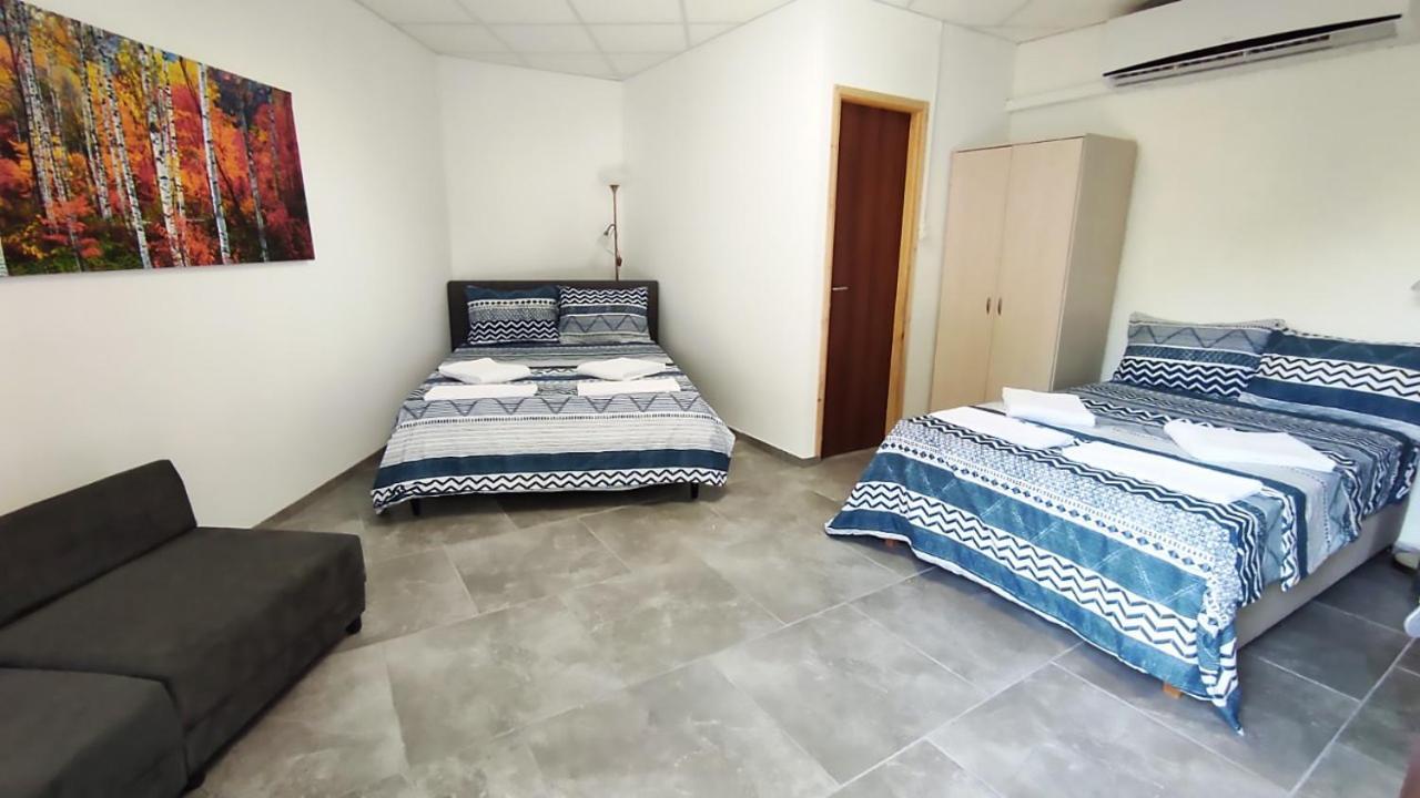 Guest House "Villa Klara Eilat" Heated Pool And Sauna All Year Round 외부 사진